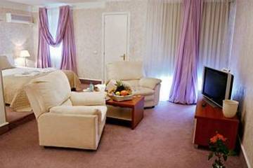 Monte-Nelly Hotel Bucarest Extérieur photo