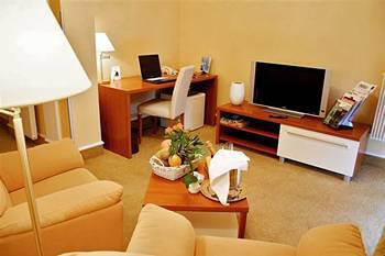 Monte-Nelly Hotel Bucarest Extérieur photo